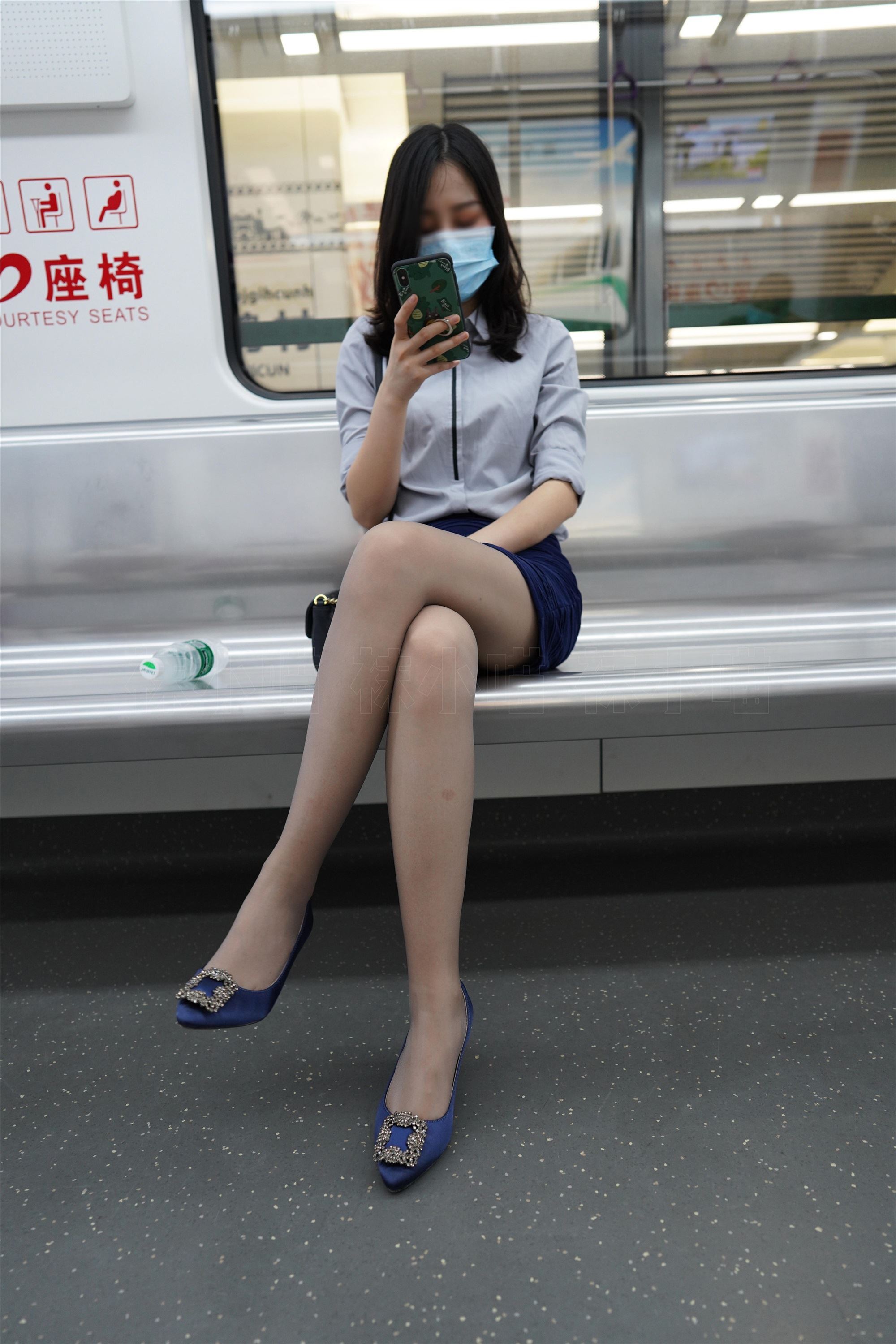 KittyWawa袜小喵  KT187《地铁偶遇》